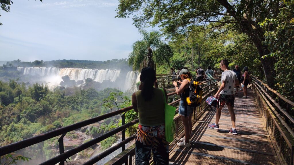 Turismo: El viernes ingresaron a Cataratas casi 7.000 turistas