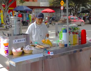 Ahorro e inversión: claves para que los padres de familia organicen sus finanzas, sin requerir altas cantidades de dinero