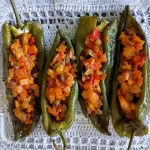 Pimientos italianos rellenos de verduras