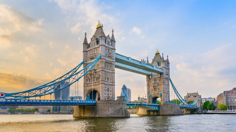 El cambio climático pone en alerta al Reino Unido: así es el kit de supervivencia que recomiendan