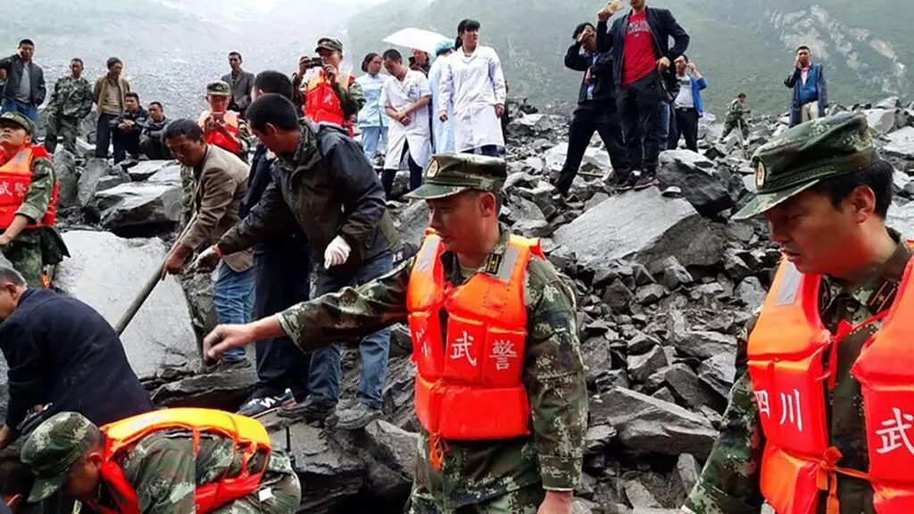 Deslizamiento de tierra en la provincia china de Sichuan ha dejado cuatro muertos