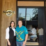 Abrió sus puertas el Rock Shop y aumentan las expectativas de la apertura del Hard Rock Café