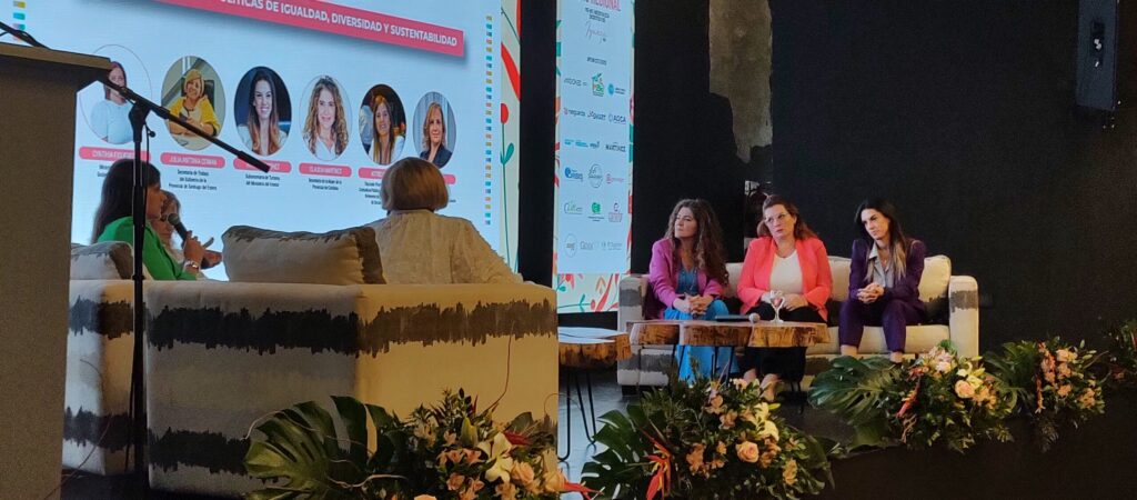 Con paneles inspiradores se desarrolla en Iguazú el Foro Regional Women Economic Forum