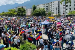 Merideños respaldaron pacíficamente a los líderes Edmundo González y María Corina Machado