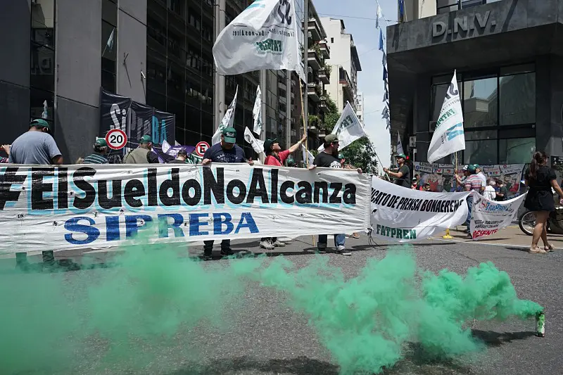 Trabajadores de la prensa bonaerense reclaman salarios justos con un paro de labores