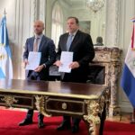 PARAGUAY Y ARGENTINA FIRMARON HISTÓRICO PACTO DE “CIELOS ABIERTOS”