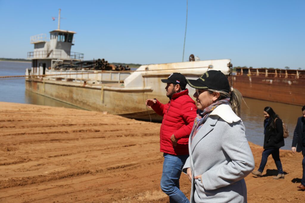 EN RECORRIDO POR EL RÍO PARAGUAY ANALIZAN VIABILIDAD DEL DESARROLLO TURÍSTICO FLUVIAL