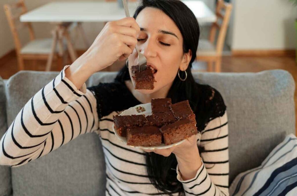 De dónde vienen los antojos alimenticios y cómo controlarlos