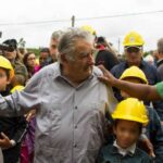 Recuperación de José Mujica avanza pese a los efectos secundarios de la radioterapia