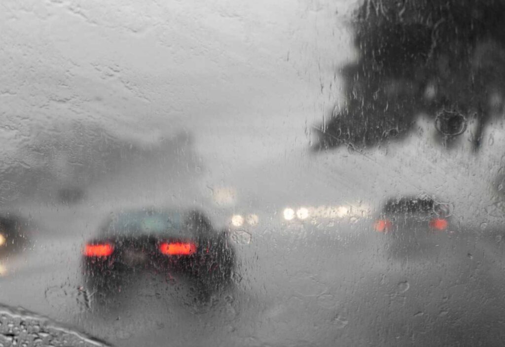 Lluvias fuertes y vientos en todo el país: el pronóstico de Inumet