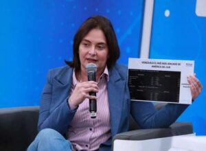 photo_5053097932655537524_w-1-696x510