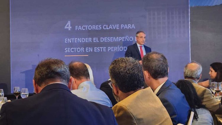 Hay que modernizar los tipos de contratos en la construcción y liderar en el Mercosur