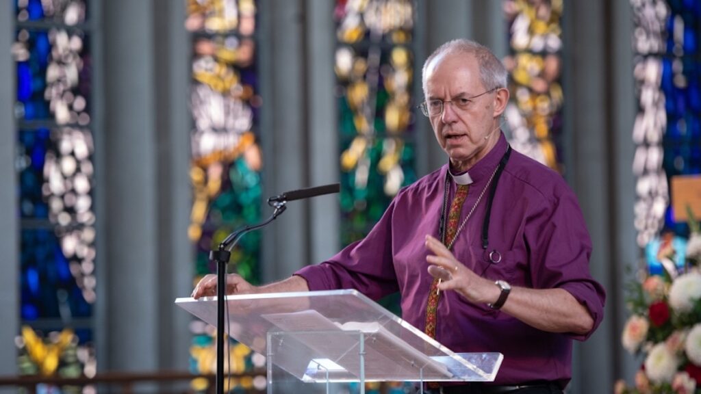 Justin Welby dice ahora que el sexo fuera del matrimonio es aceptable si tiene lugar en una relación estable