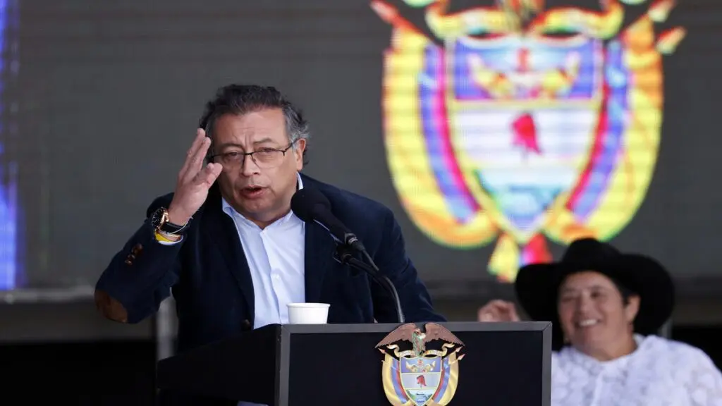 Izquierda Unida muestra apoyo al presidente colombiano