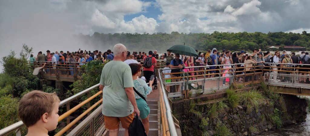 Cataratas recibió casi 20 mil visitantes durante el fin de semana largo