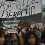 Masiva marcha estudiantil en rechazo al desfinanciamiento universitario