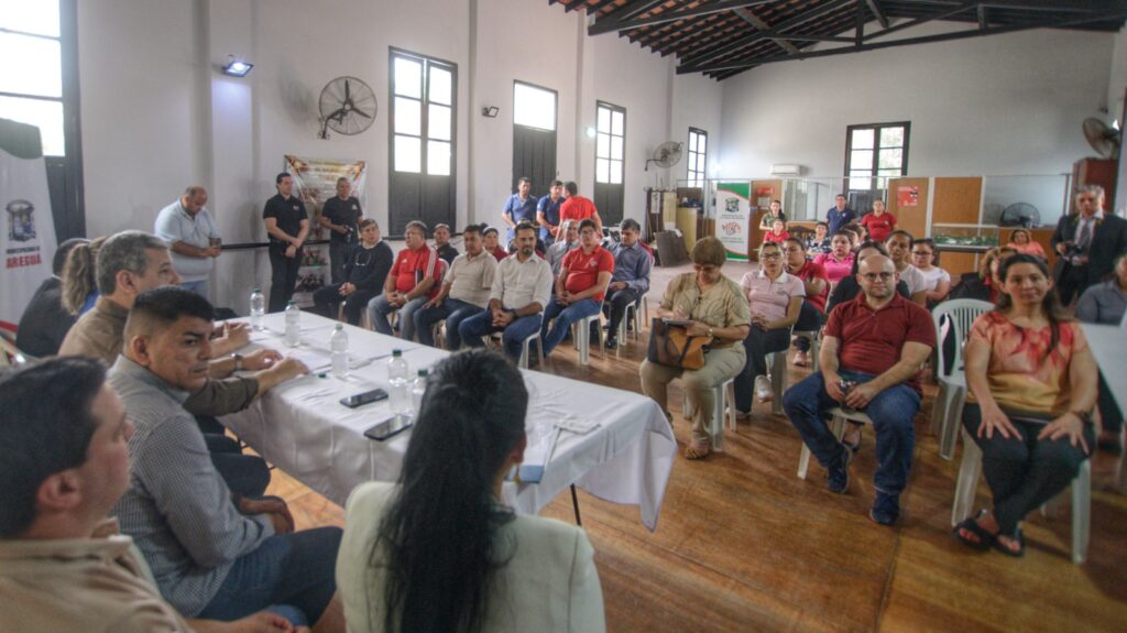 AREGUÁ DA UN PASO HACIA LA EXCELENCIA EN EL SERVICIO DE ATENCIÓN EN MESAS