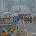 Corea del Norte detona tramos de las carreteras que la conectan con el sur