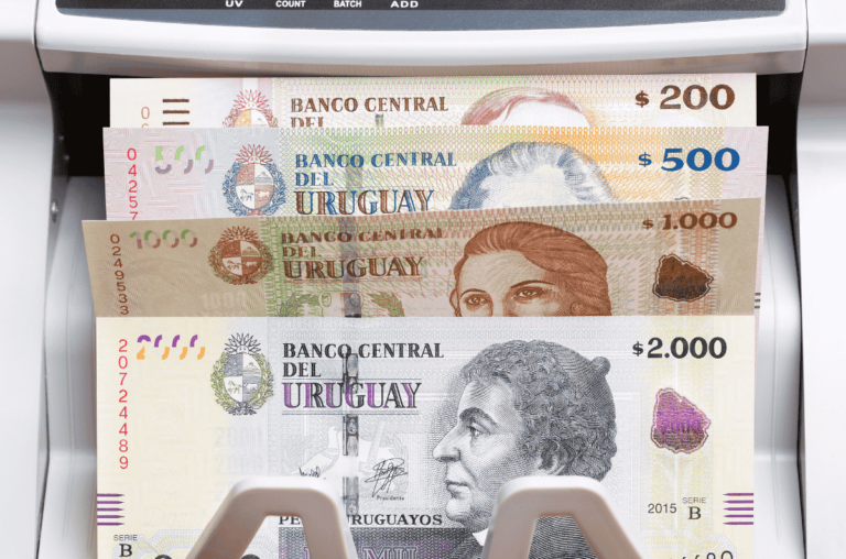 dolares-pesos-uruguayos-cotizacion