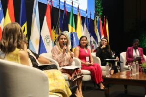 Las mujeres latinas han sido las protagonistas en evento turístico en Asunción