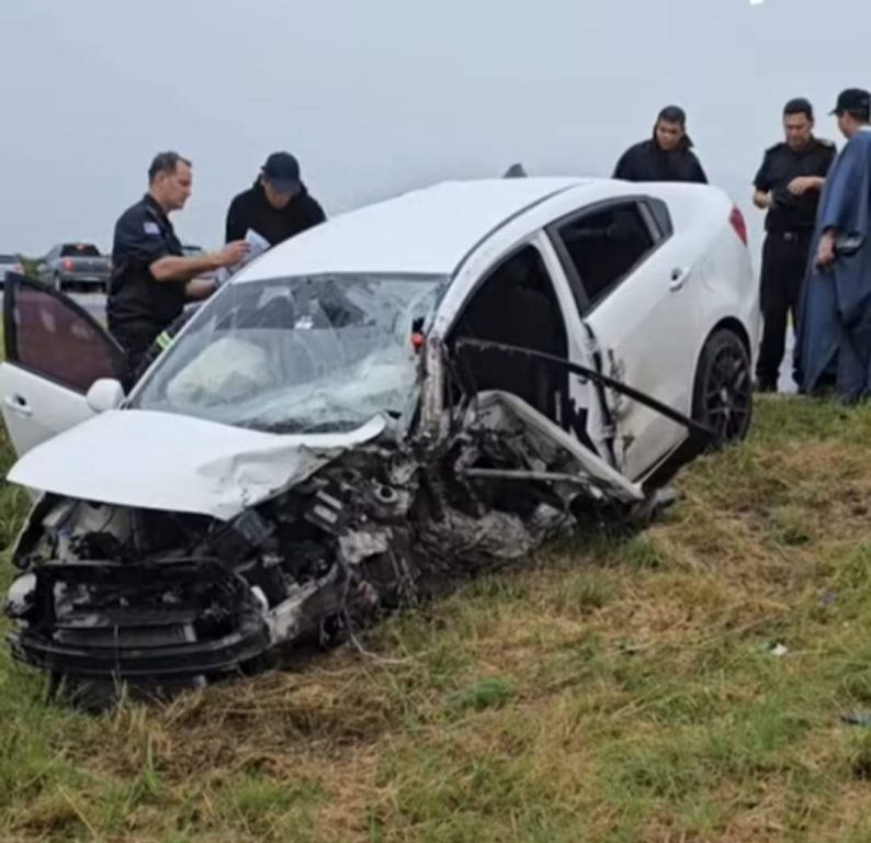 En Parada Daymán / Fatal choque frontal en Ruta 3 con tres muertos y cuatro heridos graves