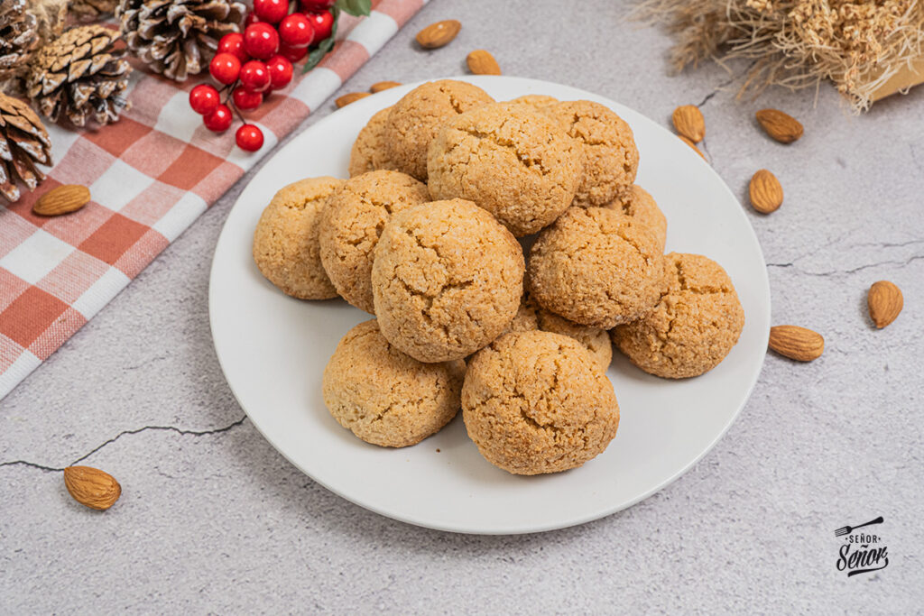 Almendrados. Receta tradicional de dulce navideño