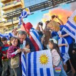 Orsi y Cosse lideran multitudinario acto en la rambla, reafirmando el “cambio seguro” para Uruguay