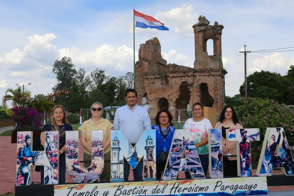 PRESENTAN ANTEPROYECTO DEL MUELLE TURÍSTICO DE HUMAITÁ