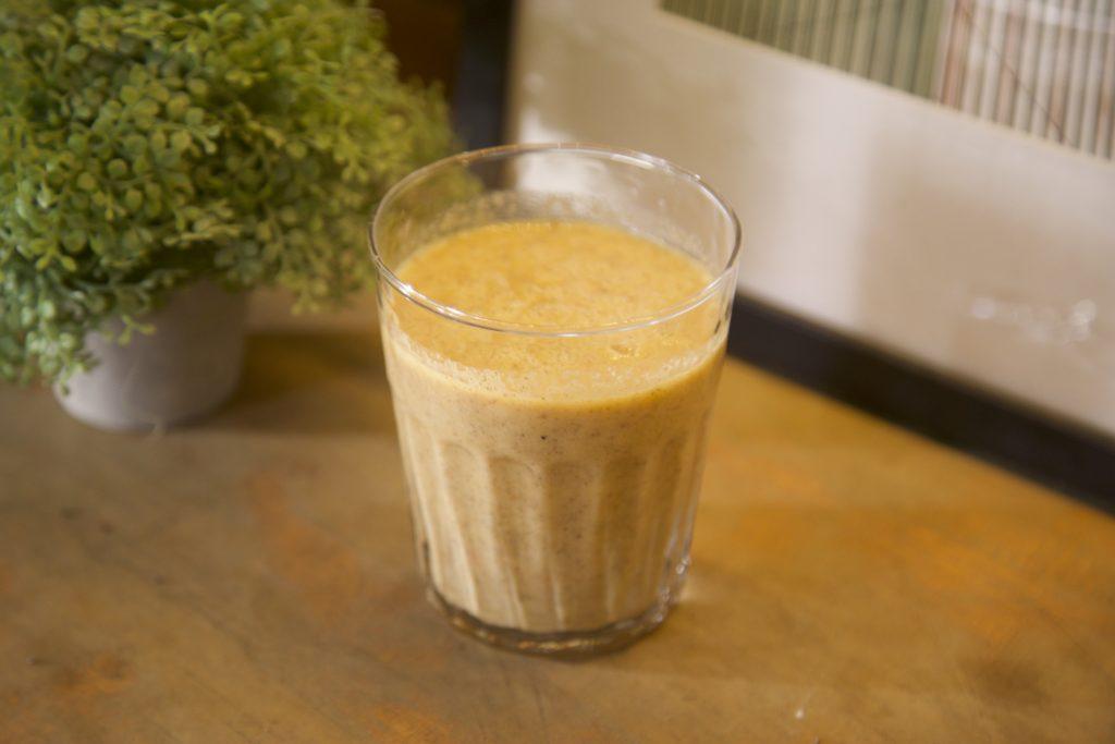 Batido de Suprema de Naranja,Zanaharia Rallada y Linaza