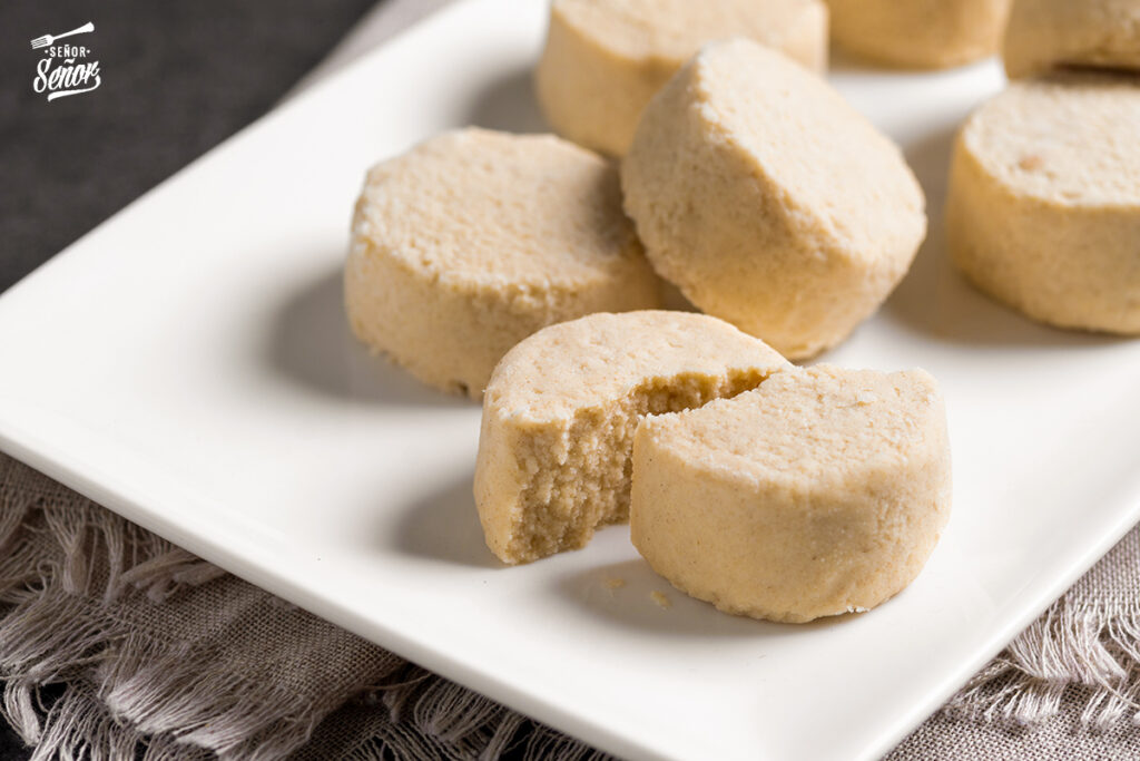 Polvorones de almendra. Receta fácil de Navidad