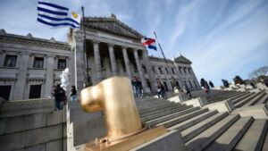 Transbordo ideológico inadvertido