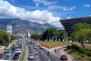 Autopista Francisco Fajardo cerrada parcialmente por 5 días: esto es lo que puedes hacer