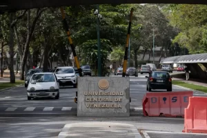 Funcionarios armados en la UCV: lo que se sabe de la denuncia de la FCU