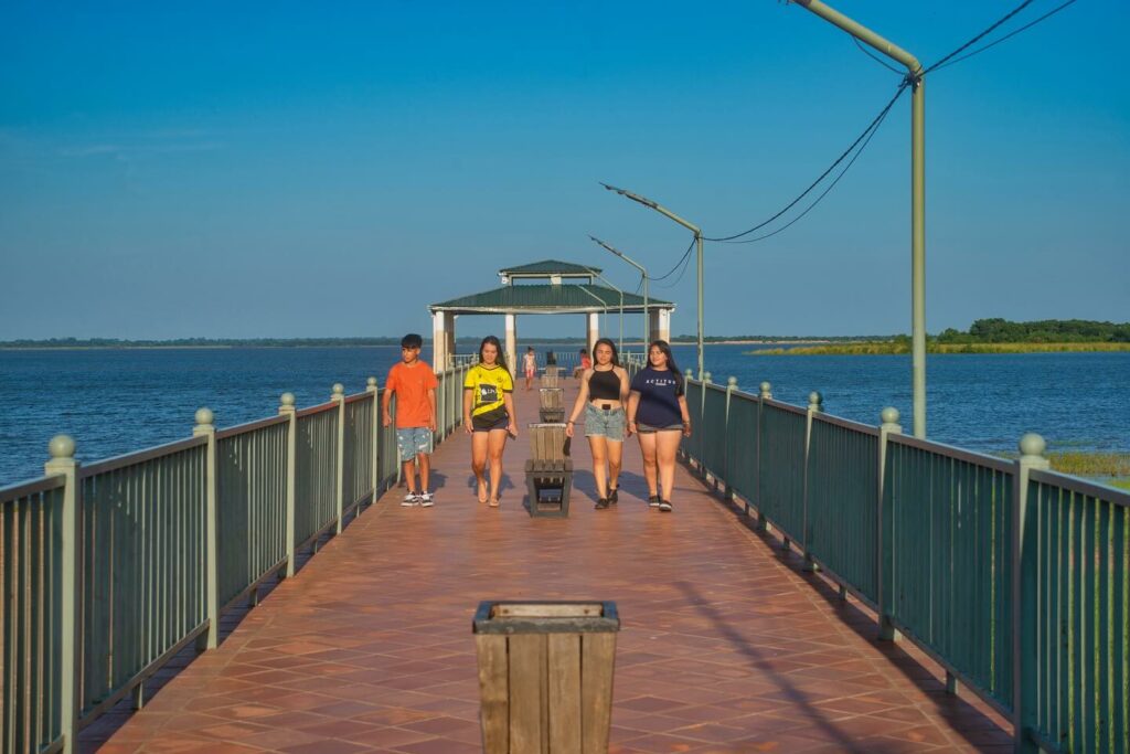 TRASLADAN FERIADOS PATRIÓTICOS PARA POTENCIAR EL TURISMO INTERNO