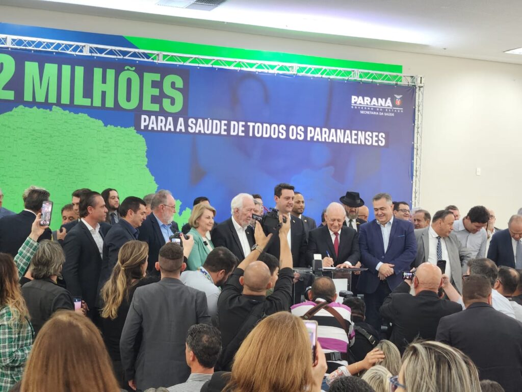 Gobernador de Paraná Ratinho Júnior destina R$ 502 millones para Salud en Paraná; Foz recibirá R$ 3,7 millones