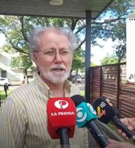 El Dr. Carlos Rattin / Llegada del Primer Tomógrafo al Hospital Regional Salto