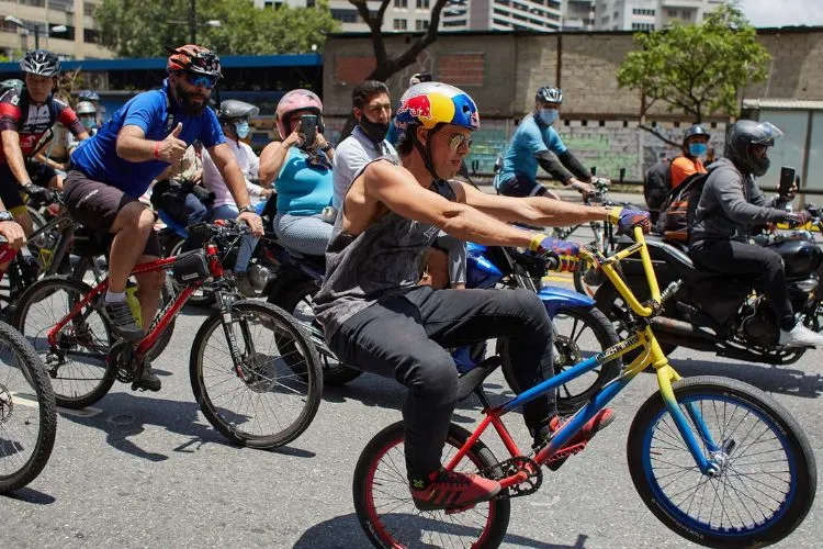 Medallista olímpico Daniel Dhers organizó “bicicleteada” en Caracas: todo lo que debes saber