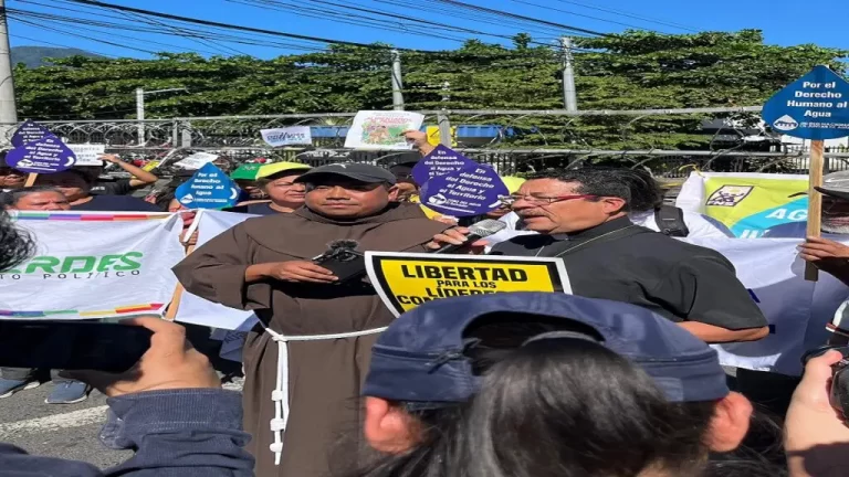 Iglesia Católica en El Salvador rechaza modificaciones en ley minera