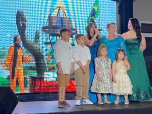 Empresaria lanza su libro “Frontera del Coraje”, una obra que rescata la rica historia de Ponta Porã y Pedro Juan Caballero