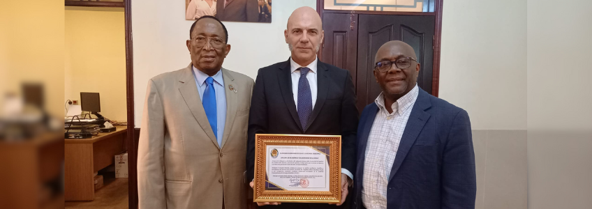 Director de la Cátedra FUNIBER de Estudios Iberoamericano y de la Iberofonía, Dr. F. Álvaro Durántez, nuevo académico colaborador de la Academia Ecuatoguineana de la Lengua Española
