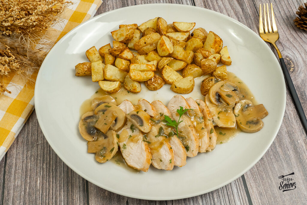 Pavo en salsa. Receta sana y deliciosa