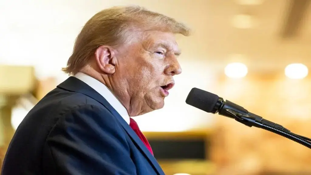 Trump amenaza con retomar el control del canal de Panamá “si no se respetan sus principios”