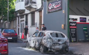 Tragedia en Ciudad Vieja: un joven de 22 años asesinado a balazos; el vehículo de los atacantes fue incendiado
