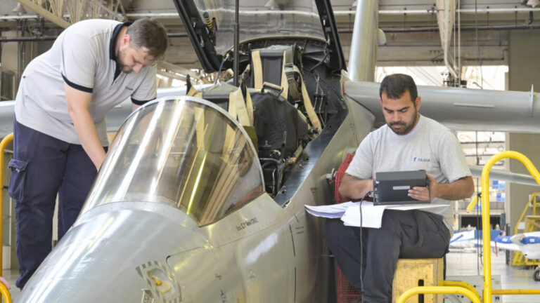 Aeronaves Pampa, Pucará e IA 100: las apuestas de la Fábrica Argentina de Aviones 