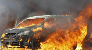 Vivienda y auto / Incendios potenciados por ola de calor y el descuido