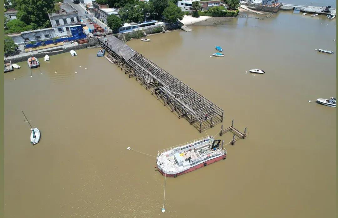 Avances en las obras del Muelle Viejo del Puerto Deportivo de Colonia