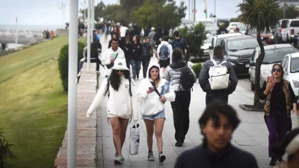 Mar del Plata: la ocupación ronda el 65%, a pesar de que el tiempo no acompaña