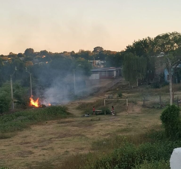 Quema de ramas / Un riesgo que puede terminar en catástrofe