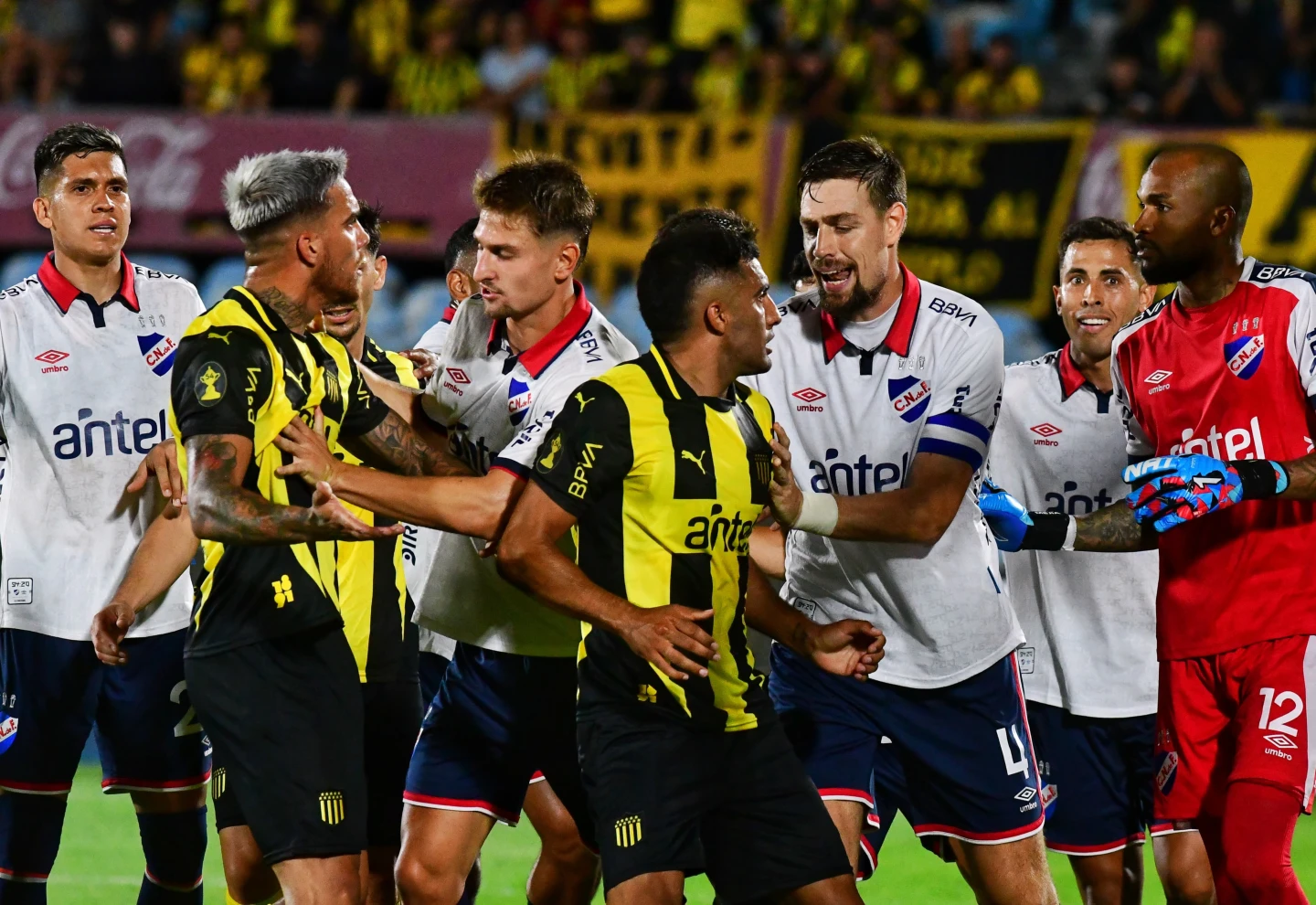 Nacional se quedó con el primer clásico del año