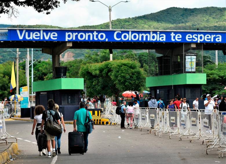 Colombia | Con alivio y esperanza, reabren la frontera entre Colombia y Venezuela tras cierre de 72 horas